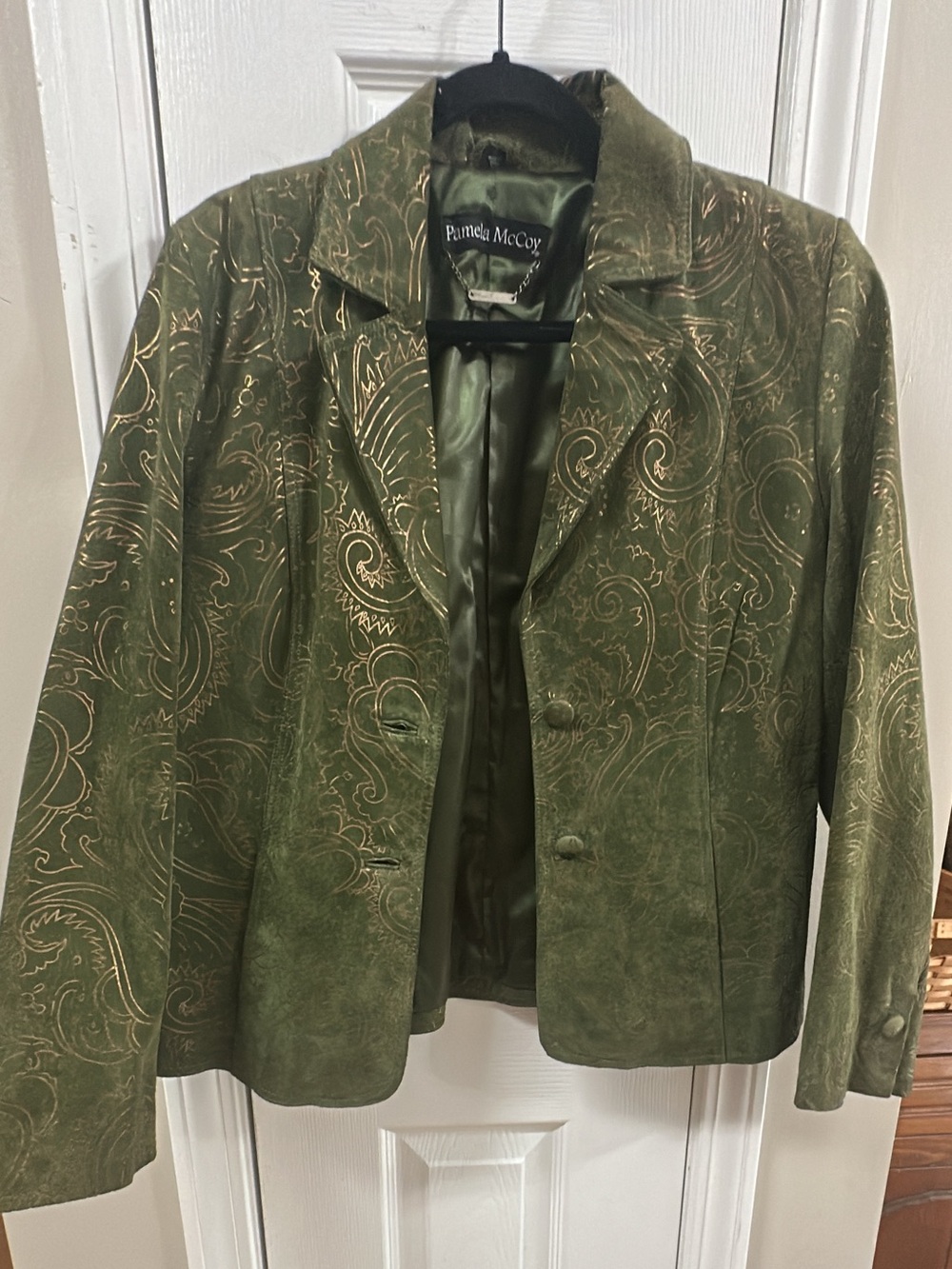 Pamela McCoy Green Suede With Gold Accents Jacket .(mix31)